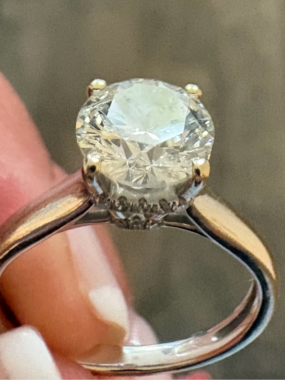 1.59ct 18kt white gold engagement Solitaire Round Cut Diamond Ring